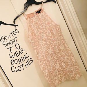 F21. Scallop cut. Nude&White. Dress. Sz. M